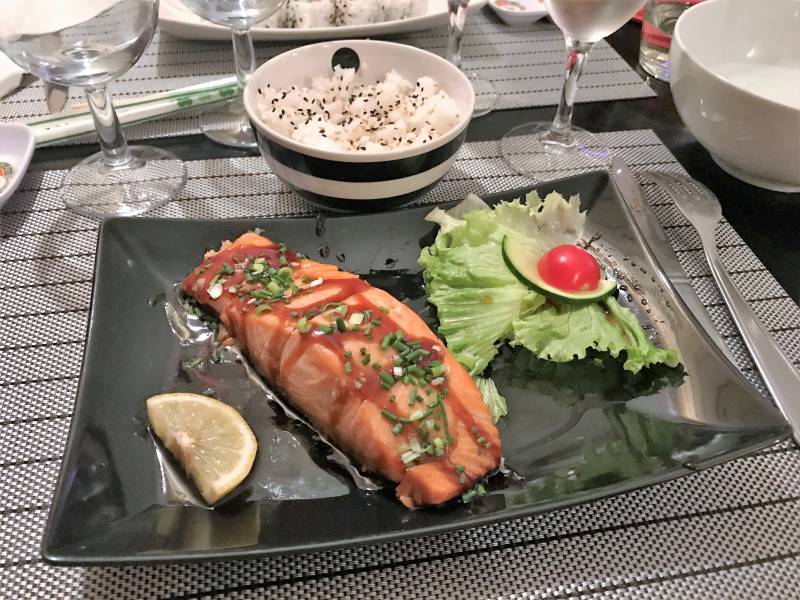 Où bien manger entre amis ou en famille le Vendredi soir à Marseille 13004 aux cinq avenues