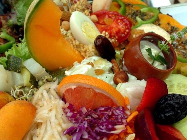 ou peut on manger au frais dans un restaurant climatisé en période de canicule a Marseille aux cinq avenues dans le centre ville